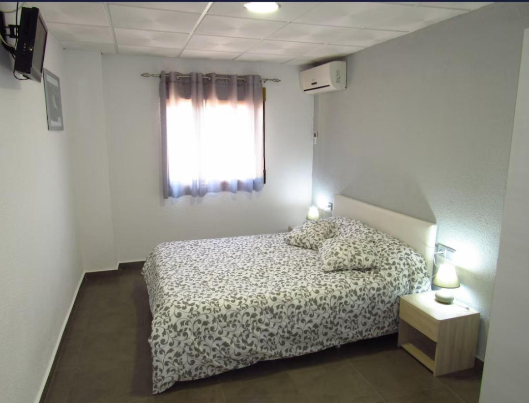 Hotel Restaurant Cau Blanch Useras Ngoại thất bức ảnh